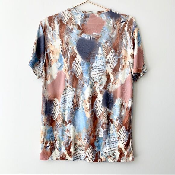 GF Ferre Blue Brown Abstract Print Newspaper Words Short Sleeve Tee - Picture 6 of 8